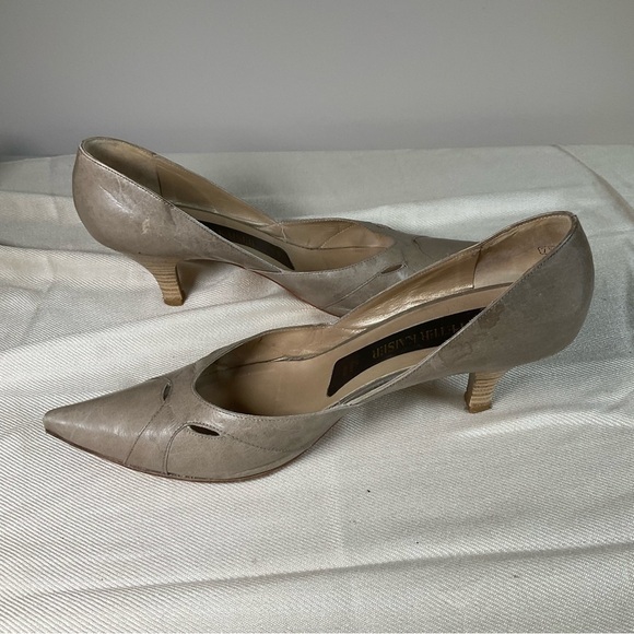 Peter Kaiser Pointed Toe Kitten Heels Cutout  Details Pewter Grey Size 7.5 - Picture 9 of 10